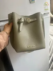 マイケル・コース オリーブ カラー ショルダーバッグ