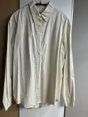 アイボリー シャツ