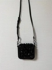 CHARLES & KEITH ミニ バッグ 出品