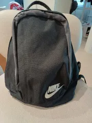 ナイキNSWバックパック