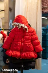 キッズ MOABABY 女の子ダウンレッド 100サイズ