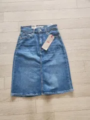 リーバイスのスカート（ 24 )