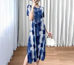 新品 プリーツワンピース >>お問い合わせは受け付けておりません