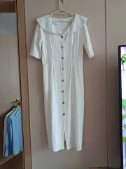 カラーネックロングワンピース／ベルトセット／タグなし新品