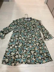 ZARA ザラ フラワー ブラック ONE PIECE 新品