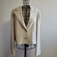 1 (女性/ 66 ) SISTINA ジャケット