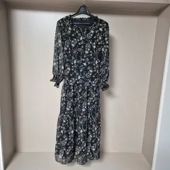 66 ) ハンメイド フローラル バックストラップ ロング ワンピース