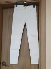 ザラホワイトパンツ