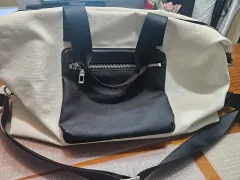 旅行用バッグ