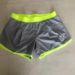 ナイキ ドライフィット ハーフパンツ M グレー