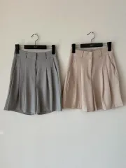 新品 ピンタック 半ズボン スラックス 軽量 かっこいいです