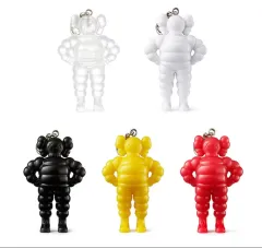 2026年最新】kaws tokyo first キーホルダーの人気アイテム - メルカリ
