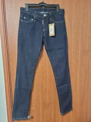 新品 DSQUARED2(ディースクエアード2) レディースデニムパンツ