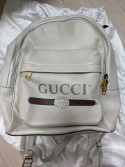グッチ ロゴ プリント バックパック