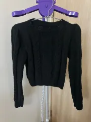 ケーブル編み クロップドニット (ブラック)