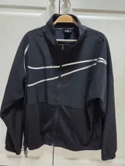 NIKE(ナイキ) ウィンドブレーカー ウィンドランナー 黒 色 S