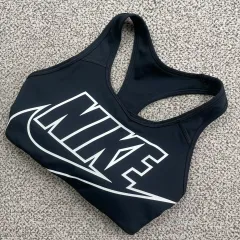 ナイキ ドライフィット ブラック スポーツブラ S 250618