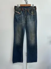 DIESEL(ディーゼル) 汚れたオイル洗浄 レッドステッチ デニム