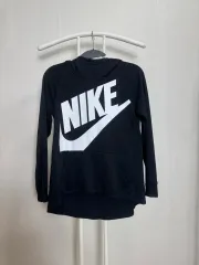 NIKE ナイキ キッズ ブラック ロゴ プリンティング フーディー Tシャツ (145)