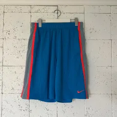 L NIKE メッシュ ハーフパンツ