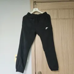 Nike(ナイキ） NSW ESSENTIALS(エッセンシャルズ) フリース 袖口 パンツ 黒 色 S