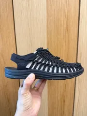 KEEN(キーン) KEEN ユニーク サンダル