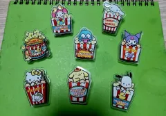 Sanrio(サンリオ) クレヨンしんちゃん アクリル リバーシブル トング