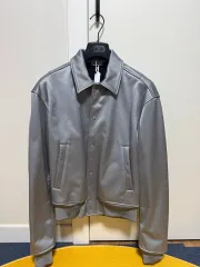 (Mサイズ 新品) DIOR ダニエル(DANIELLE) アッシュ コラボ バックロゴ MA-1