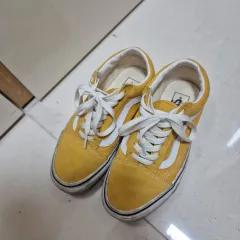 VANS(バンズ) 黄色
