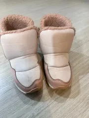 ニューバランスダウンブーツ