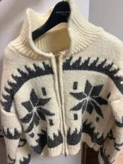 ニットジップアップ出品