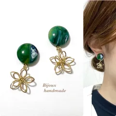 ハンドメイドピアス