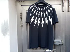 正規品 NEIL BARRENTT(ニール バレット) 半袖 Tシャツ L 状態良好