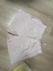 アディアス ピンク 半ズボン M