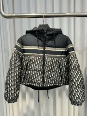 (XS) ディオール オブリーク リバーシブル クロップド パファー ダウン レディース