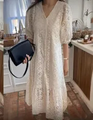 ロング半袖パフ白エンブロイダリーレース刺繍Vネックボタン ONE PIECE