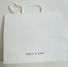 TOUT Y EST ショッピングバッグ