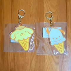 日本正規品 サンリオカフェ限定キーホルダー出品