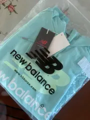 New Balance(ニューバランス) 女性用パーカー 新品