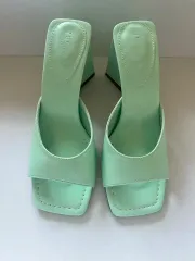 #1059 Starship Square スタシ 9cm 三角ヒール オープントゥ - ライトグリーン Lサイズ