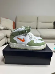 NIKE(ナイキ) エアフォース 1 ミッド ' 07 QS オリーブ グリーン 265 サイズ 出品