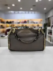 ボッテガ・ヴェネタ イントレチャート パイソン柄 ショルダーバッグ