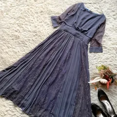 美品　PourVous プールヴー　レース切り替えプリーツロングドレス　ワンピース　Aライン　フレア　結婚式　二次会　発表会　パーティー　ブルー　青系　手洗い