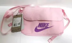 タグ付き新品正規品 NIKE フューチュラ ミニ クロスバック ピンク