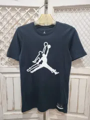 ジョーダン ジャンプマン ビッグロゴ Tシャツ （ C393