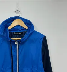 UNDER ARMOUR(アンダーアーマー) カラーブロック 軽量 フード ジップアップ ウインドブレーカー ジャケット