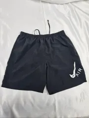 ナイキショーツ