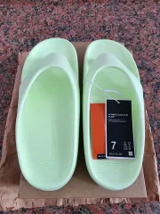 NIKE(ナイキ) 穏やか レディース スライド スリッパ ビーチサンダル 240