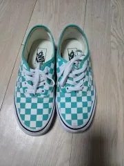 VANS(バンズ) オーセンティック 235