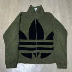 アディダス ファイヤーバード カーキ フリース